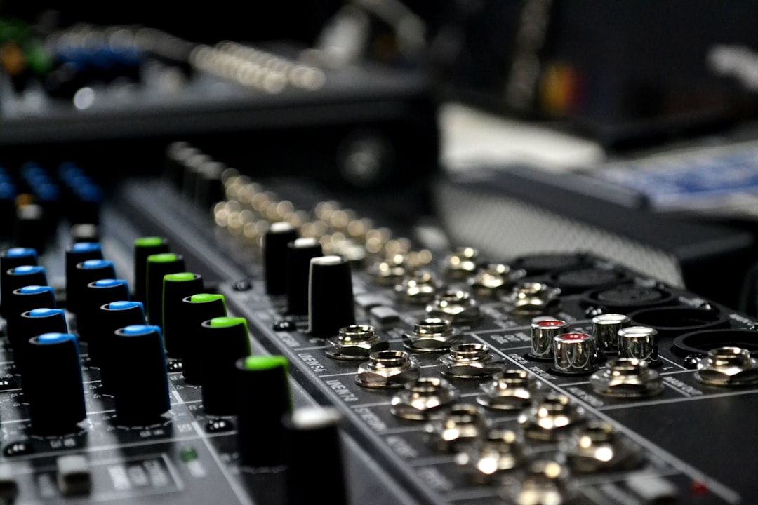 Unlocking the Sonic Treasure: How Budget Audio Equipment Can Transform Your Listening Experience Unlocking the Sonic Treasure: How Budget Audio Equipment Can Transform Your Listening Experience